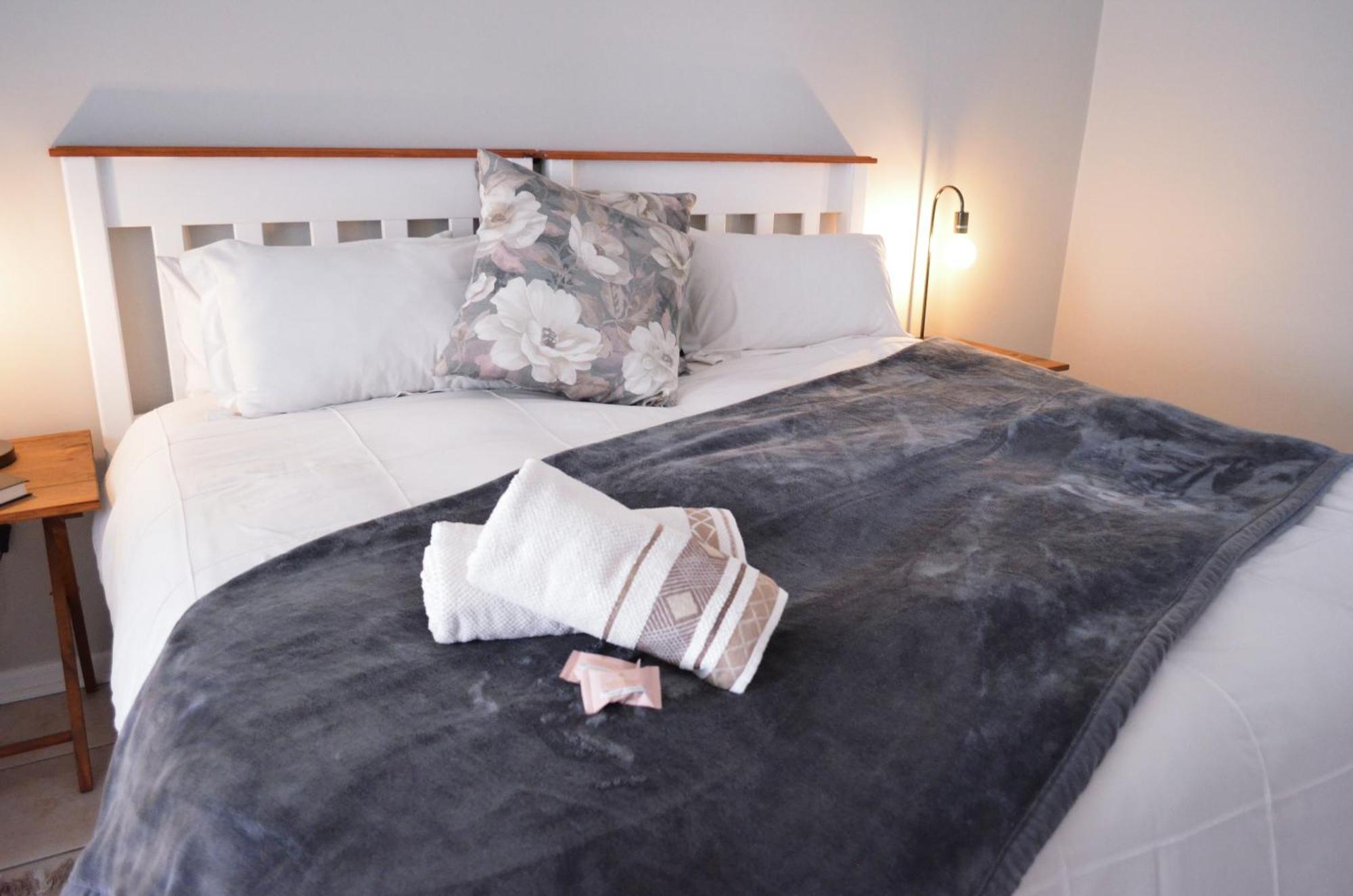 De Berg Guesthouse Matatiele Экстерьер фото